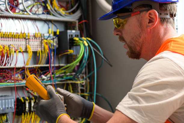Best Electrical Contractors for Businesses  in Raymond, IL